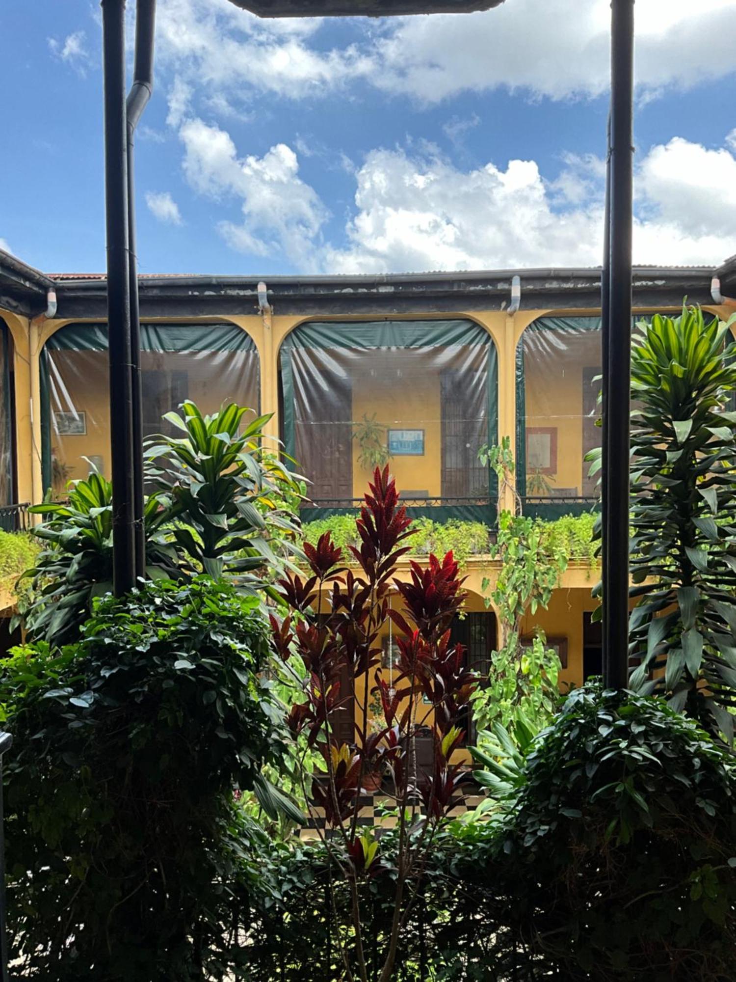 Hotel Spring Guatemala City Екстер'єр фото